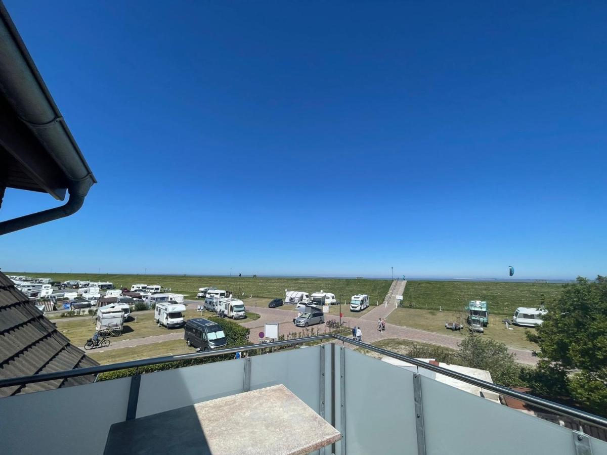 Meerzeit Strandhotel Neuharlingersiel Bagian luar foto