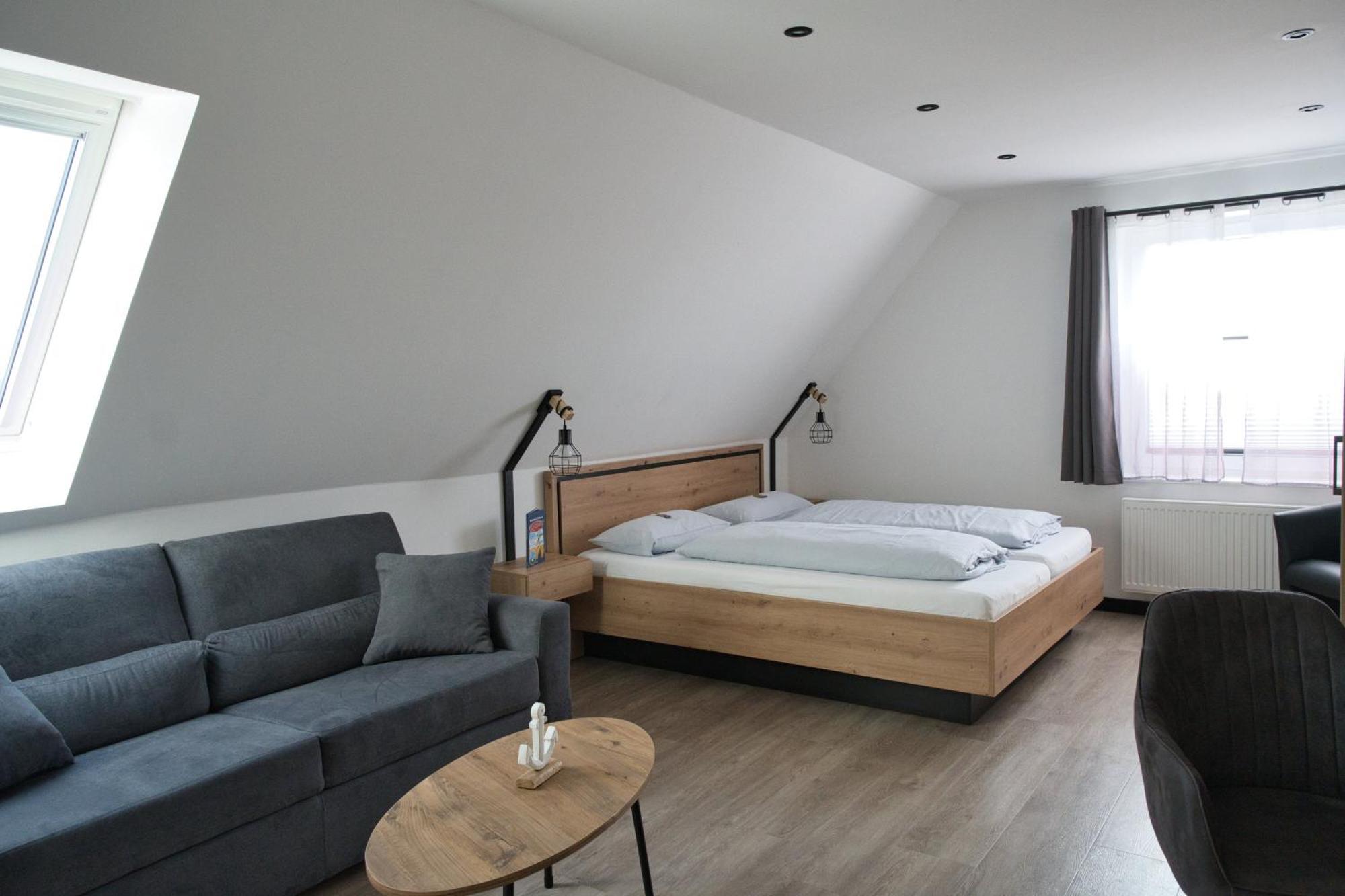 Meerzeit Strandhotel Neuharlingersiel Bagian luar foto