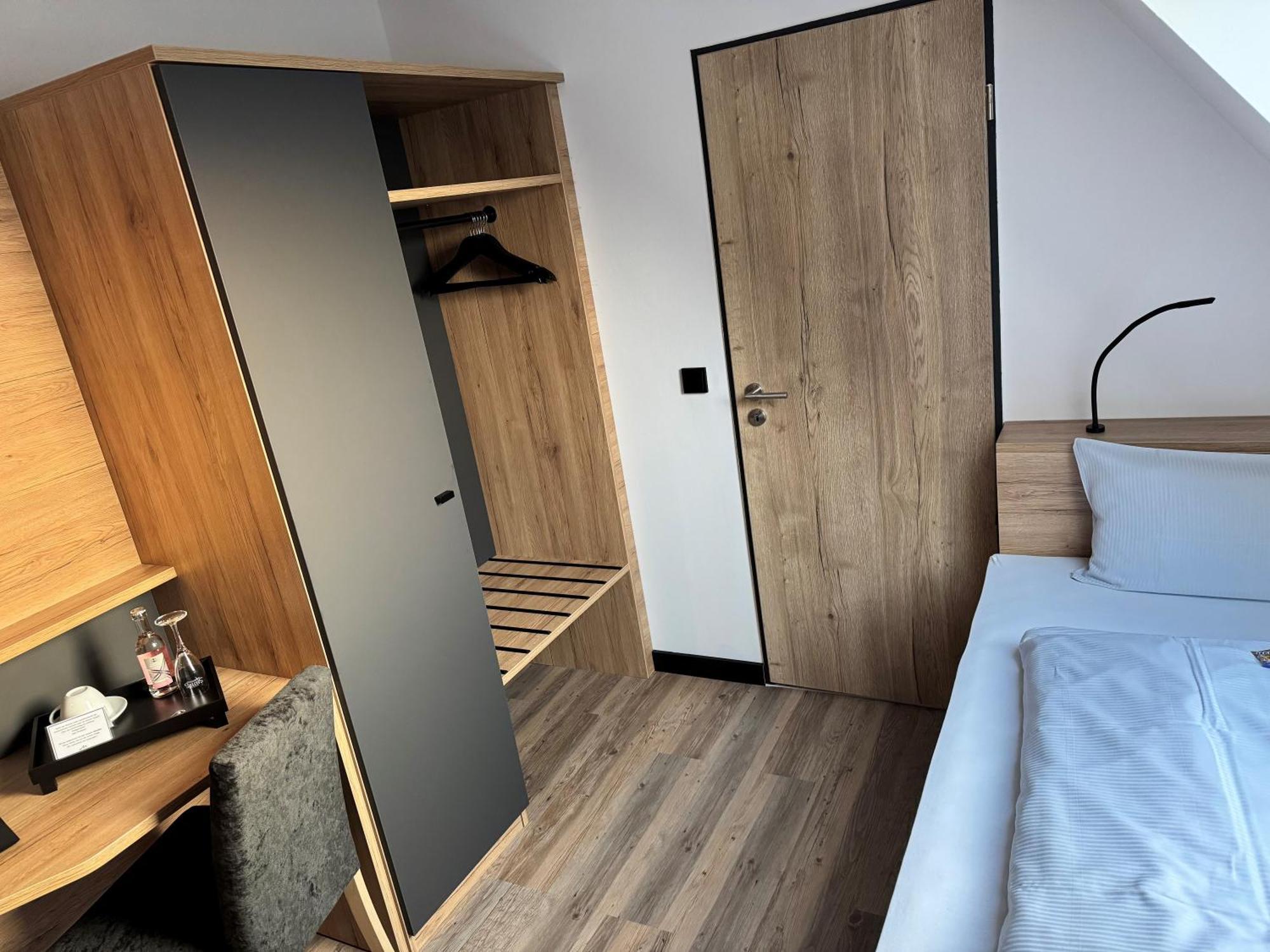 Meerzeit Strandhotel Neuharlingersiel Bagian luar foto